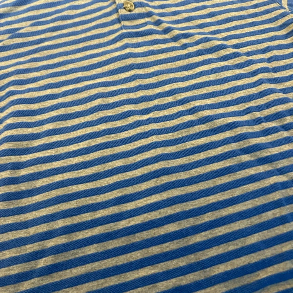 Hanna Andersson Organic Cotton Blue Stripe With Red Detailing Shirt Size 130 / 8